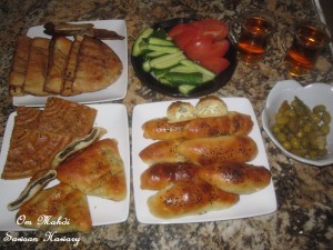 فطائر الجبن والزعتر بالصور فطائر رمضانيه شهيه بالصور عجينة فطائر هشه