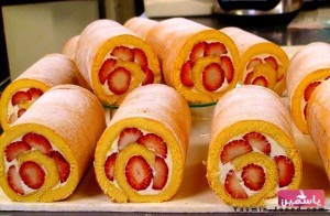 طريقة عمل سويسرول بالكريمة والفراولة