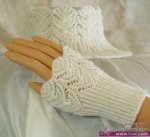 كفوف لليد للزينة ومنها  لبرد الشتاء