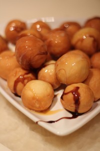 دونات مقلية واصابع بالجبنة