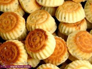 طريقة عمل كعك العيد بالطحين محشي بالتمر