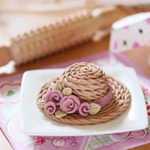 اعمال بالصلصال لفنانة سعودية