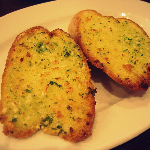 خبز بالثوم بالصور خبز بالثوم بالصور