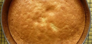 أسرار نجاج الكيكة الأسفنجية