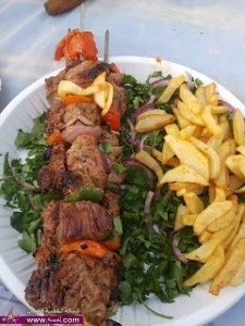 طريقة عمل الكباب المشوي علي الفحم سهل وبسيط وخالي من التعقيد بالصور