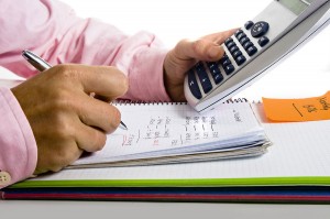 كيف  تتعاملي مع الزوج المبذر